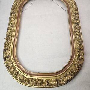 Vintage Baroque Gold Gilt Wood Ornate Squ-Oval Shaped Picture Frame 19"x13"
